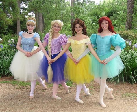 37 Creative Disney Princess Group Costumes | Disney princess costumes ...