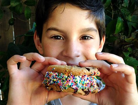 How to Make Semi-Homemade Ice Cream Sandwiches Hack - Popsicle Blog