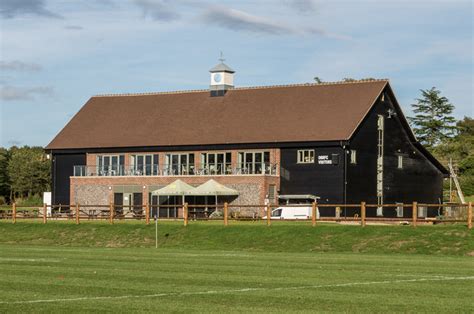 Old Reigatians Rugby Club © Ian Capper cc-by-sa/2.0 :: Geograph Britain ...