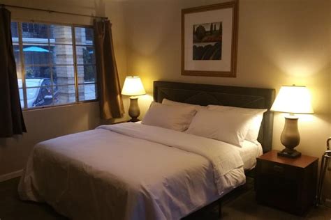 Pet Friendly Hotels in Arkansas - BringFido