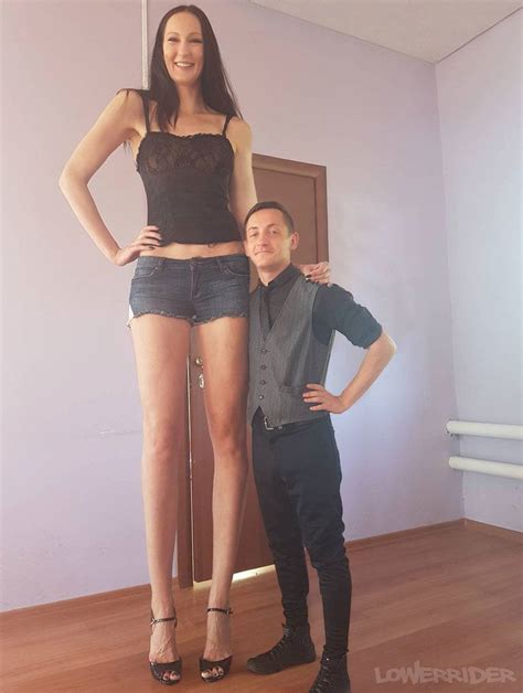 Tall woman compare by lowerrider | Tall women, Tall girl, Tall girl ...