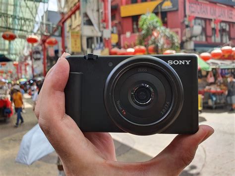 Sony ZV-1F review - Pocket-sized vlogger camera delight | Hitech Century