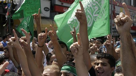 Hamas members arrested in West Bank crackdown | News | Al Jazeera