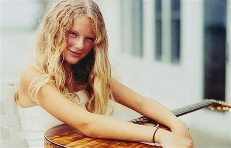 15 Photos of Taylor Swift Before She was Famous | Journalistate