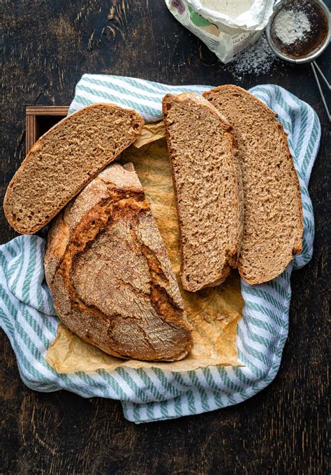 Easy Wholemeal Bread Recipe - Supergolden Bakes