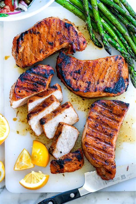 How to Make THE BEST Grilled Pork Chops | foodiecrush.com