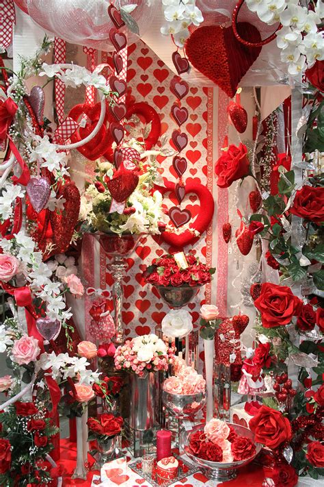 Time For Valentine Decorations! | Shinoda Design Center