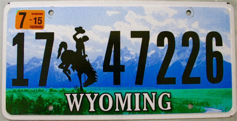 2015 Wyoming License Plate (17 47226)