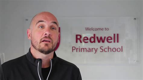 Kelly Smith, MBE makes a visit to Redwell Primary School in Wellingborough. - YouTube