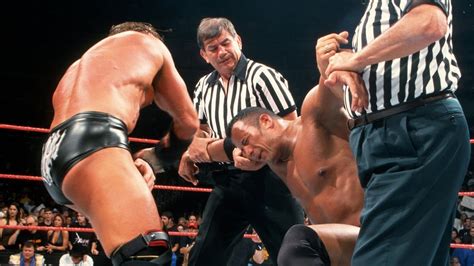 Triple H vs. The Rock – WWE Title Match: Backlash 2000 - YouTube