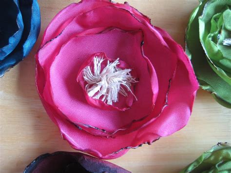 Zaaberry: Fabric Flower Tutorial