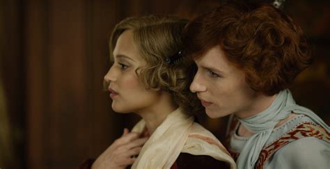 Danish Girl Trailer: Eddie Redmayne Becomes a Woman | Collider