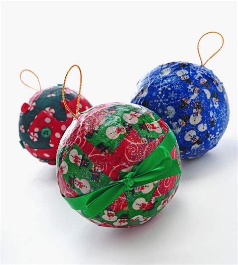 DIY Fabric Christmas Tree Ornaments To Make With Your Little Ones | Kidsomania