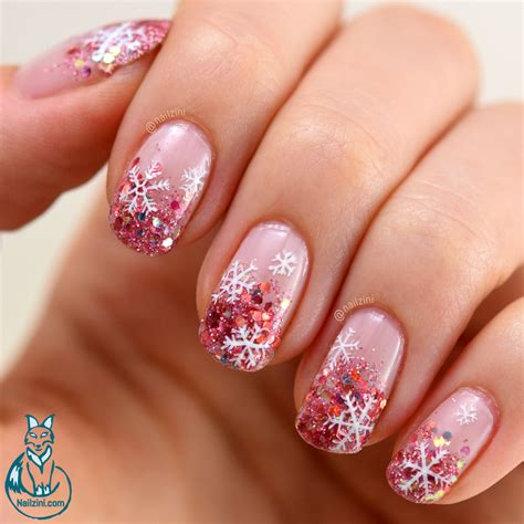 Gradient Glitter Nail Art