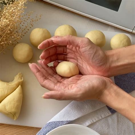 5-ingredients Pan Bread | Recipe | Kitchen Stories