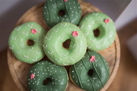 Lama no drama cactus donuts sweet table birthday party. Pink, green and ...
