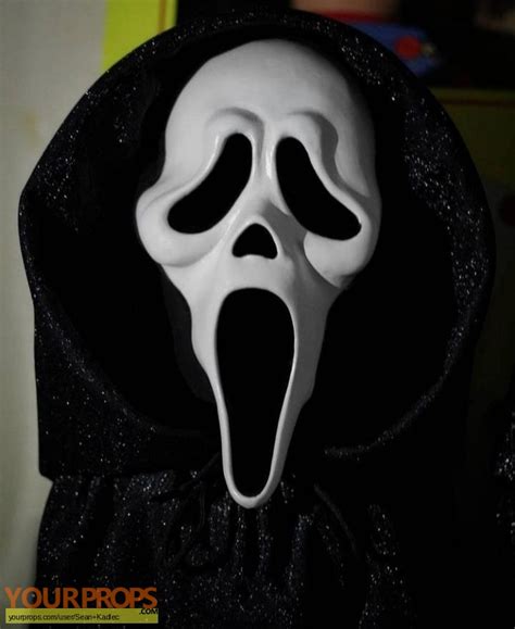 Scream Fantastic Faces - 'Generation 1' mask replica movie costume