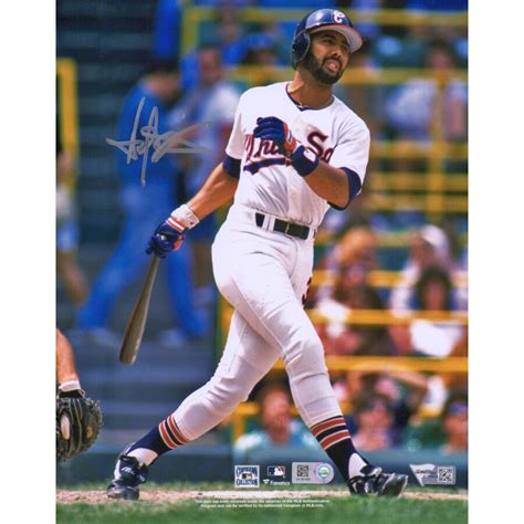 Autographed Chicago White Sox Harold Baines Fanatics Authentic 8" x 10" Hitting Photograph