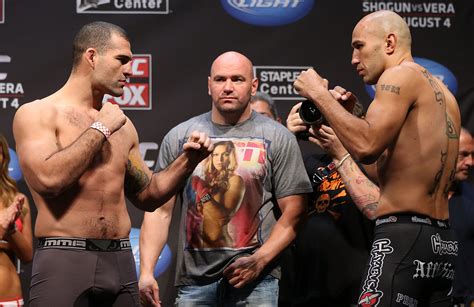 UFC on FOX 4 Weigh-Ins Go Off Without a Hitch - Yahoo Sports