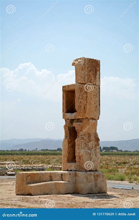 Palace Ruins, Pasargadae, Iran Stock Image - Image of column, persia ...