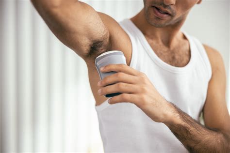 Best Deodorants for Men 2021: How to Prevent Body Odor