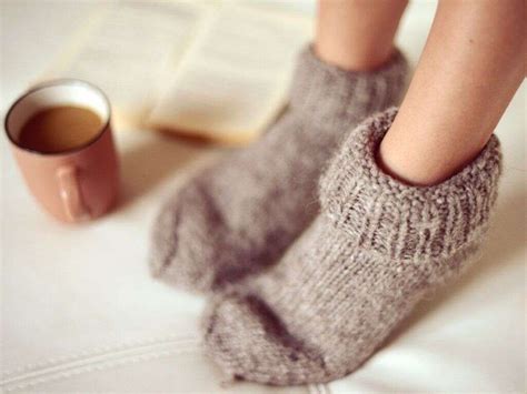 Cold Feet: 10 Causes of Cold Feet