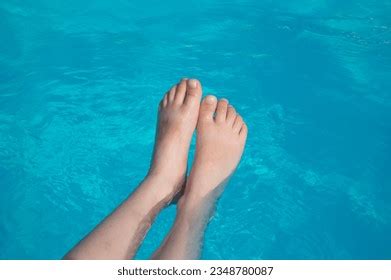 373 Children Feet Pool Underwater Images, Stock Photos, 3D objects ...