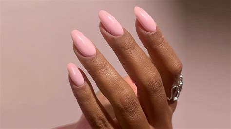 BIAB Nails Explained, From What They Are To How Long They Last | Glamour UK