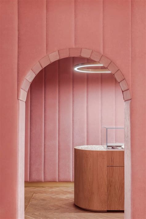 Retro Interior, Commercial Interior Design, Pink Interior, Commercial Interiors, Interior And ...