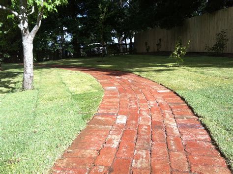 Red Brick Walkway Patterns - How to level a slate walkway.