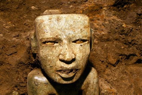 Mexican archaeologists reach end of Teotihuacan tunnel sealed 2,000 ...