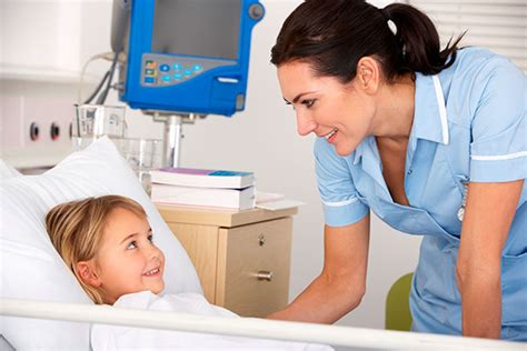 How to become a pediatric registered nurse