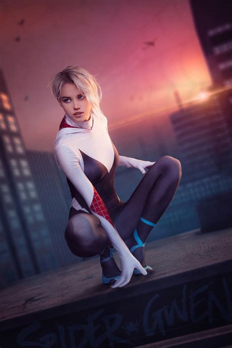 Shirogane-sama on Twitter | Spider gwen cosplay, Spider gwen costume, Spider girl