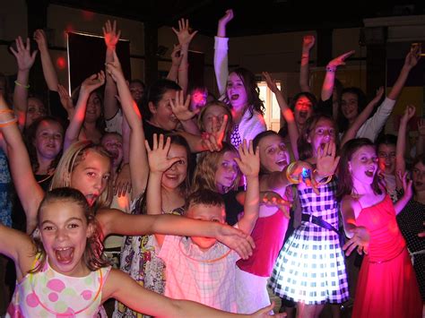 Mobile Disco for Teenagers - 10th 13th 15th Birthday Party | UK Party DJ