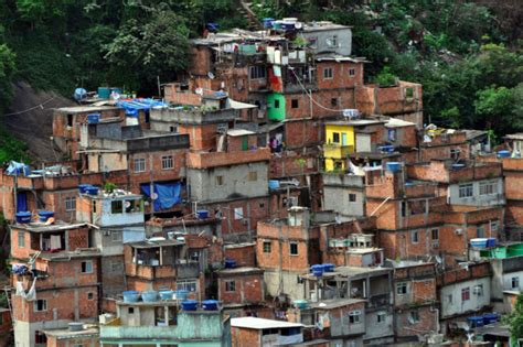 Another Favela picture. | Shanty town, Slums, Rio