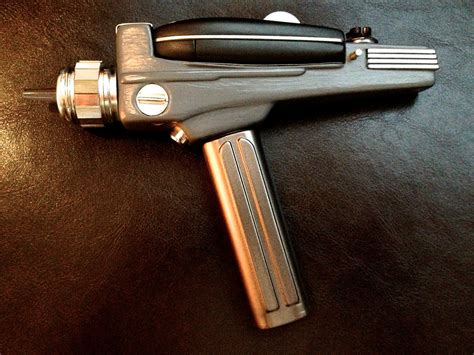 Hero TOS pistol phaser | RPF Costume and Prop Maker Community