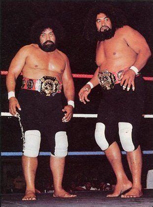 The Legendary Wild Samoans: Wrestling Icons Who Dominated the Ring. 💪