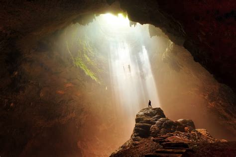 Top 5 Caves To Visit While On Vacation