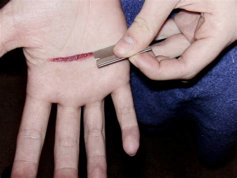 Fake Wound Tutorials - Instructables