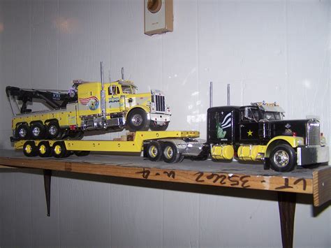 Lowboy Trailer -- 1/25 Scale -- Plastic Model Semi Truck Kit -- #880 ...