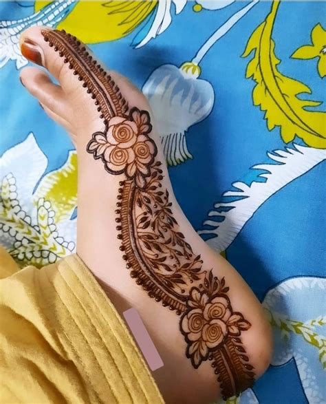 Pakistani Mehndi Designs For Feet