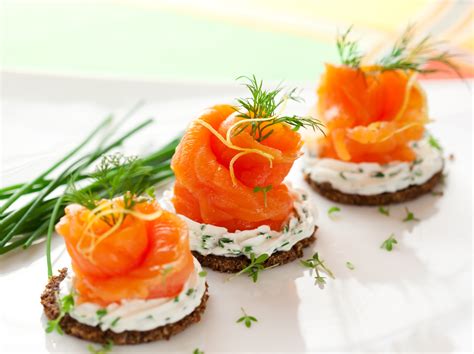 Norwegian smoked salmon canapés with cream cheese – Loved by Parents – Parenting News, Pregnancy ...