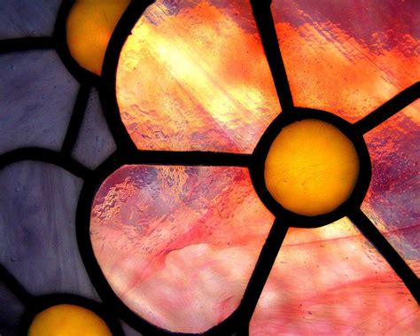 Free stained glass patterns, stained glass wallpapers, links