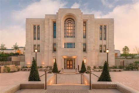 Paris Temple Baptistry Entrance. Robert A. Boyd Fine Art and LDS Temples House Outside Design ...