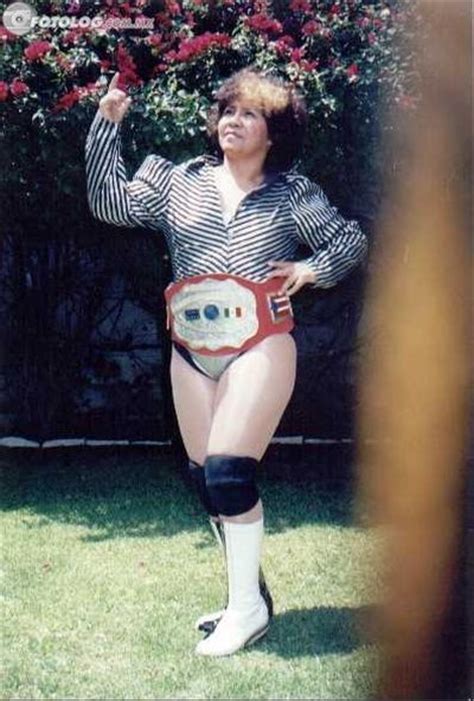 Lucha Women: Tania - Female Mexican Wrestlers | Mexican wrestler, Women ...