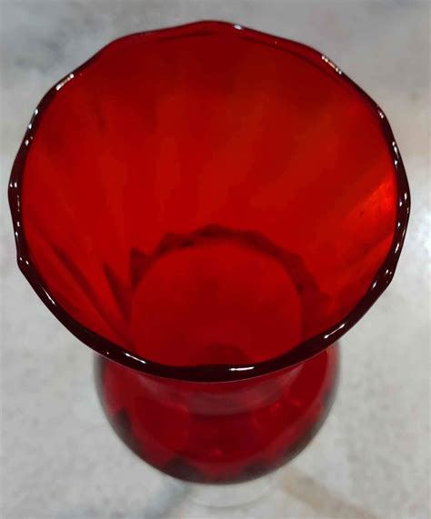 Beautiful Empoli tall twisted stem red vase - Vases | Facebook Marketplace