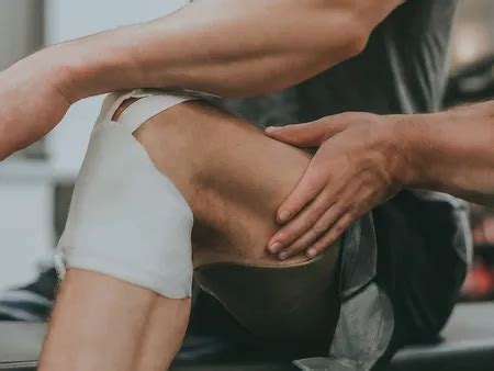 Recognising a Dislocated Kneecap: Symptoms, Causes, and Immediate Actions | Miss Charlotte ...