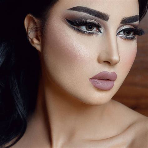 owner of @thetwo.salon 💄 on Instagram: “💖” | Fashion makeup, Makeup, Eye makeup