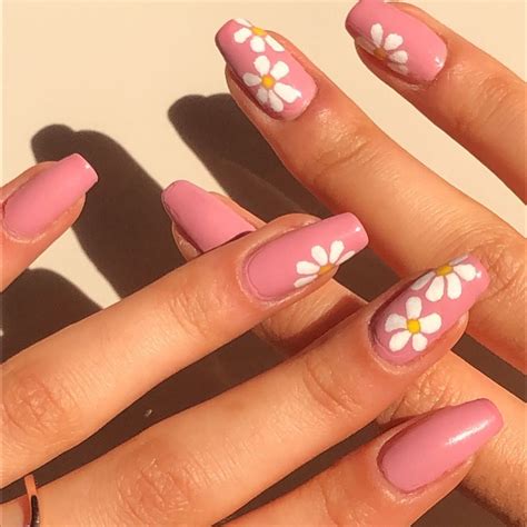 Pink floral nails in 2023 | Pink flower nails, Short acrylic nails designs, Floral nails