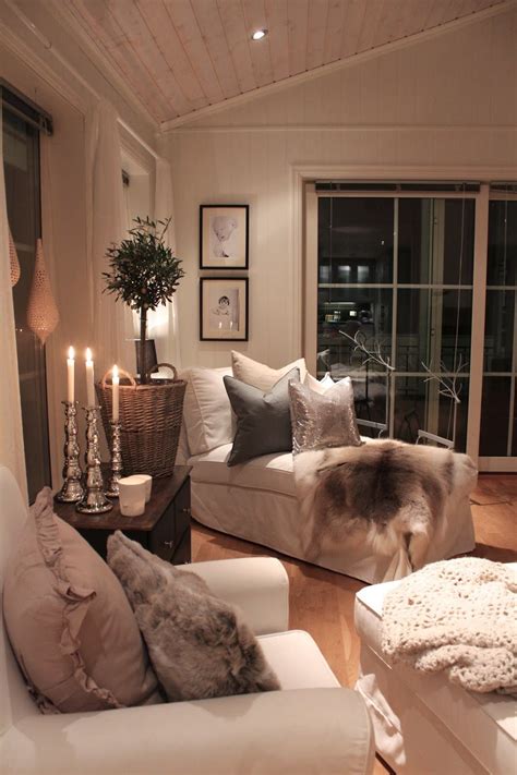 6 Ideas to Creating A Cozy Apartment Living Room – HomeDecorish